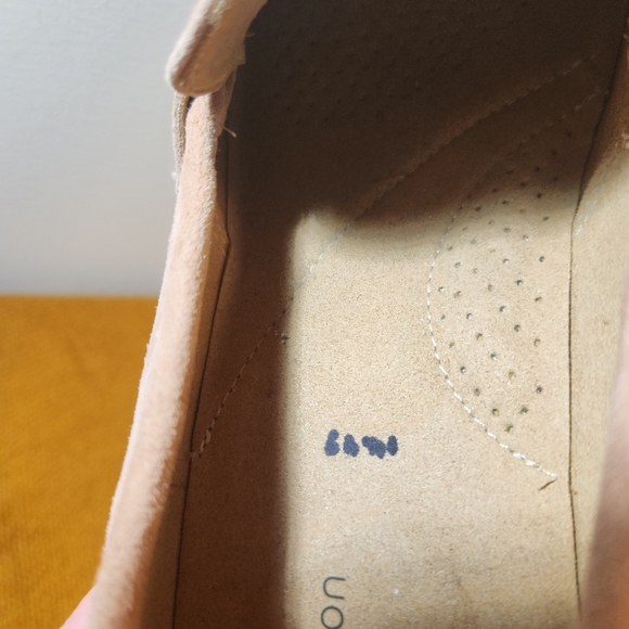 Womens Clarks Trish Rose Penny Loafer - Picture 8 of 10